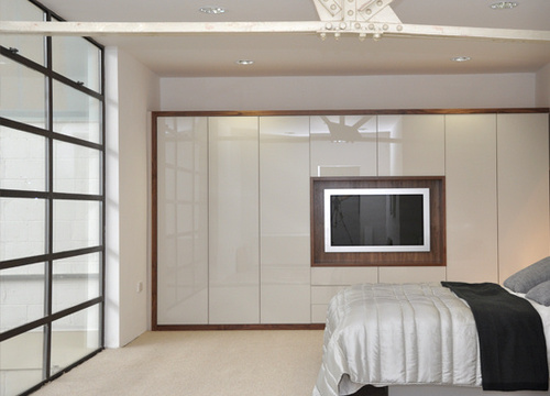 5 STEPS TO PLANNING A FITTED BEDROOM 4 custom fitted wardrobe