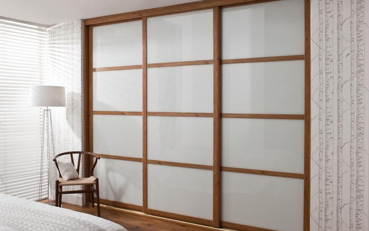 HOW TO MAKE YOUR BEDROOM WORK FOR YOU 3 oakwardrobes