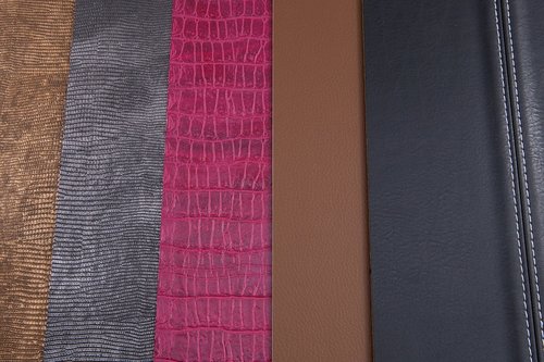SLIDING DOOR WARDROBES - WHY? WHAT? WHERE? 2 Doorpanel stitchedleatherlizardcroc