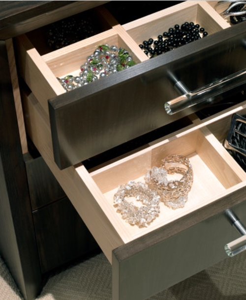 7 MUST HAVE ACCESSORIES IN YOUR WARDROBE 3 FullSizeRender 2