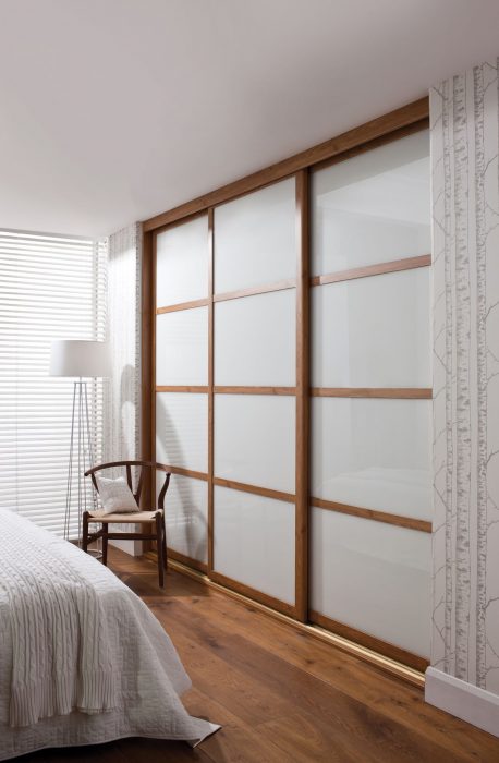 94672778_244090503373970_8777952373134852096_n bespoke wardrobe manufacturers